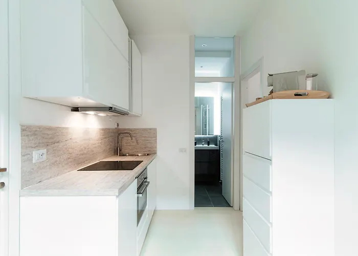 Giuliny Lovely Flat - The House Of Travelers